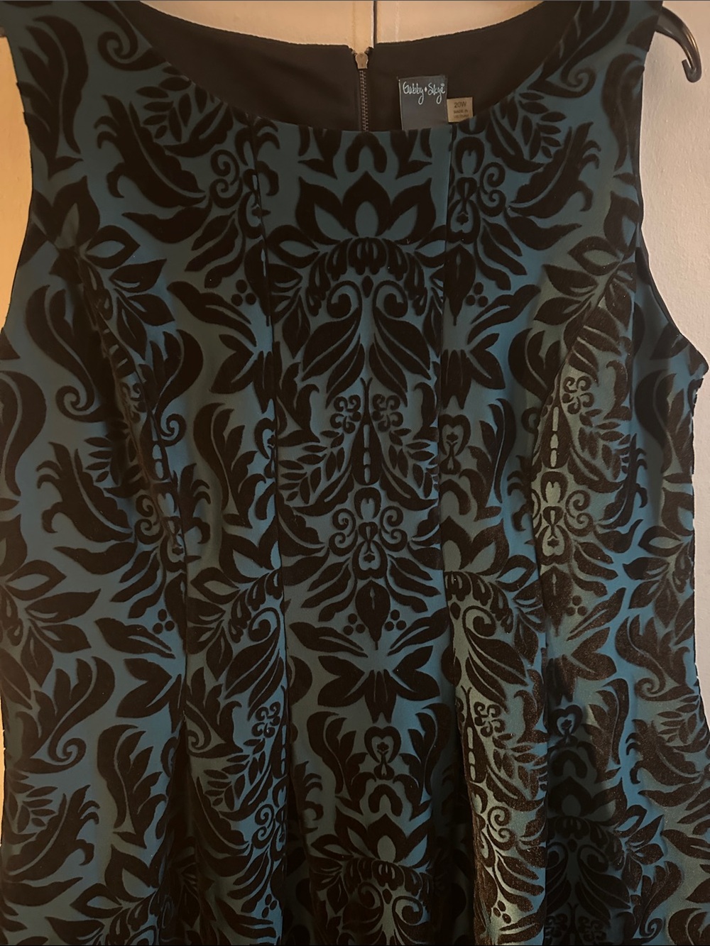 Gabby Skye 20W Sleeveless Black and Dark Teal Dress